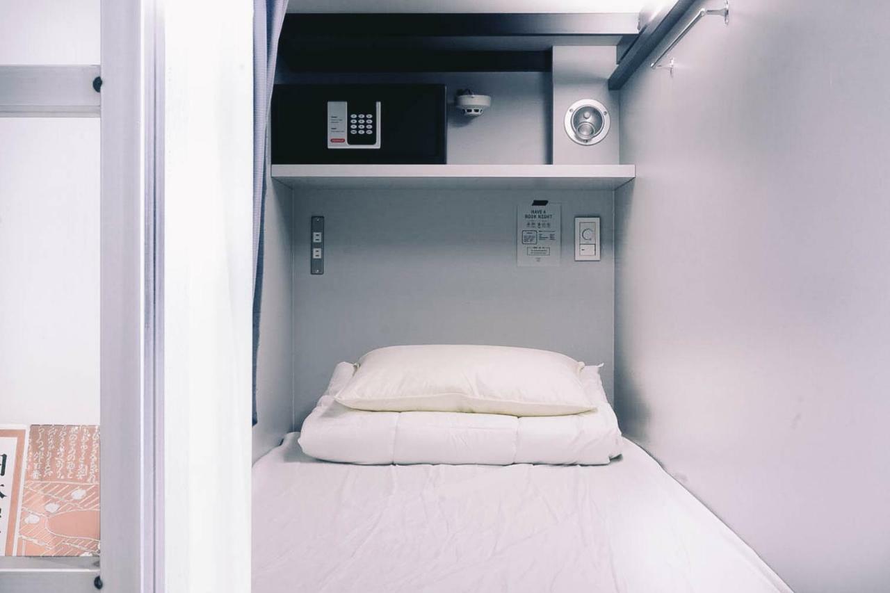 Hostel Book And Bed Tokyo Shinsaibashi Osaka Zewnętrze zdjęcie